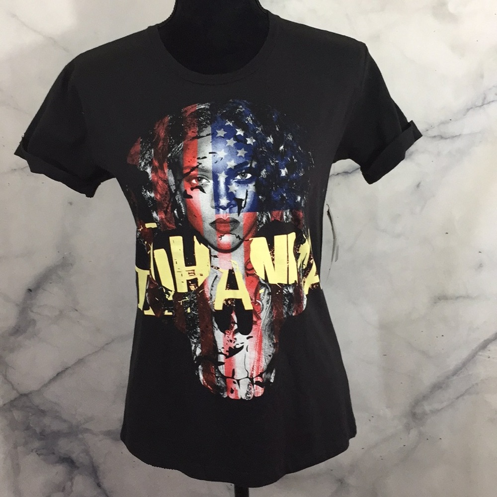 Rihanna Fenty shirt
